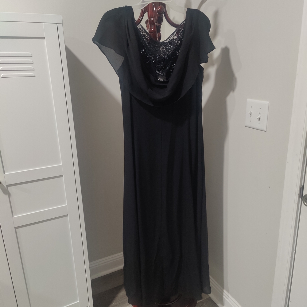 Elegant Black Maxi Dress with Sequin Accents • NWT • Roaman’s